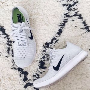 Nike freerun Flyknits